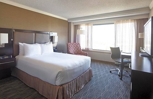Milpitas Hotel | 3-Star Hotel ∙ Sonesta San Jose