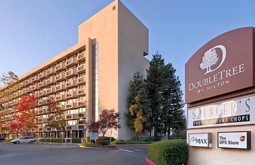 San Jose Hotel | 3-Star Hotel ∙ DoubleTree by Hilton San Jose