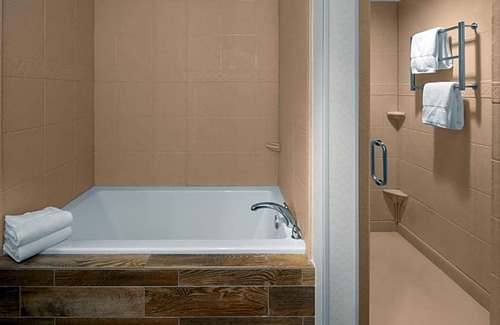 Salt Lake City Hotel | 3-Star Hotel ∙ Hilton Garden Inn - Salt Lake City Airport