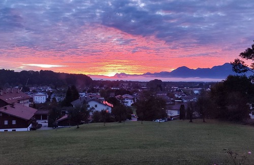 Prien am Chiemsee Apartment | 3-sterne Ferienwohnung Hochfelln mit 2 Separaten Schlafzimmern und Balkon 90qm
