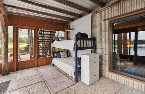 Troy Cabin | 3-Story Lake-Front Log Home with Private Beach Access on Bull Lake, MT