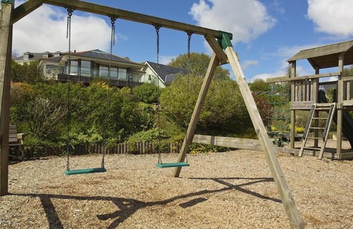 Bugford House | 3 The Drive, Hillfield Village, Dartmouth