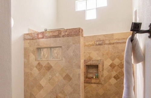 Loreto Resort | 3 unit compound w pool &jacuzzi. DISCOUNTED RATE
