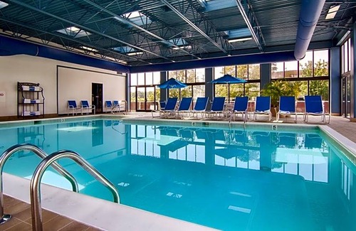 Northeast Virginia Beach Hotel | 3-Star Hotel ∙ DoubleTree by Hilton Virginia Beach