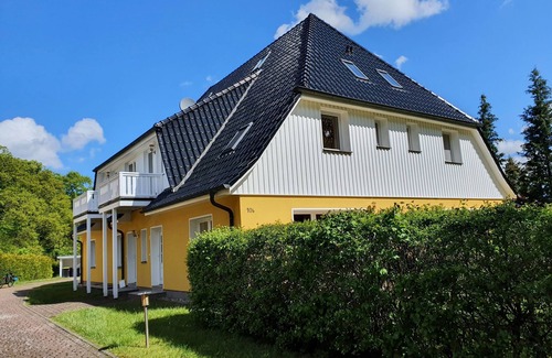 Gelbensande Apartment | 3-zi.-fewo mit 2 Etagen, 2 Schlafzimmern in Ruhiger Lage für 6 Pers. mit Wlan
