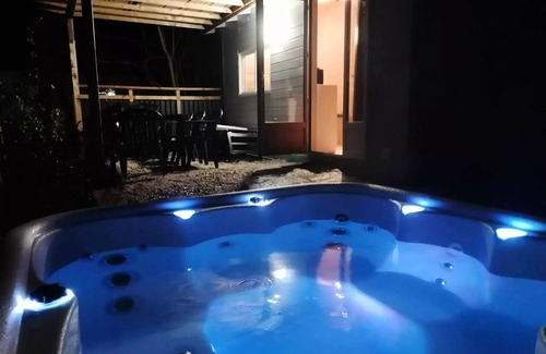 Saint-Vincent-de-Durfort Ski Chalet | 3-Zimmer-SPA-Chalet für 5 Personen