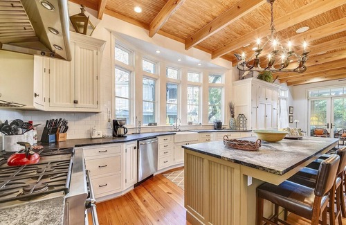 Oceanside House | 30 Canvasback | 3rd Row From the Ocean with Screened Porch