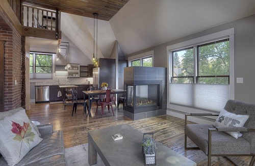 Historic Downtown Durango House | 30+ Day - New Townhome in Downtown Durango - Roof Top Deck w/Views