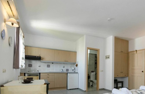 Hersonissos Centre Apartment | 30 m² Apartment ∙ 1 bedroom ∙ 2 guests