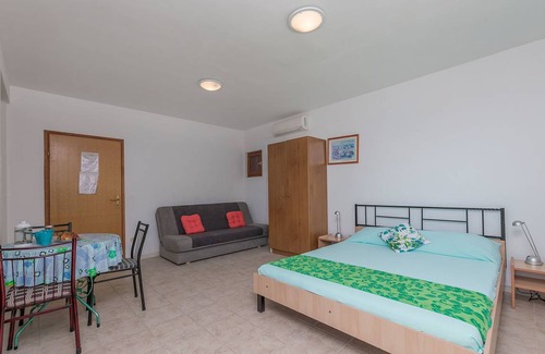 Lokva Rogoznica Apartment | 30 m² Apartment ∙ 3 guests