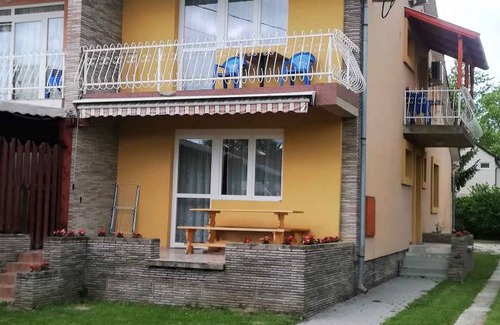 Balatonfoldvar Apartment | 30 m² Apartment ∙ 1 bedroom ∙ 3 guests