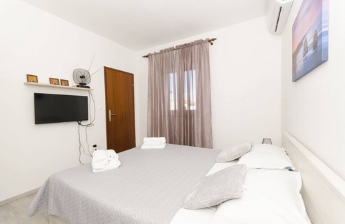 Supetar Apartment | 30 m² Apartment ∙ 2 guests