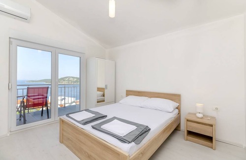 Razanj Apartment | 30 m² Apartment ∙ 2 guests