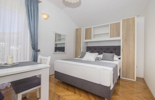 Tucepi Apartment | 30 m² Apartment ∙ 3 guests