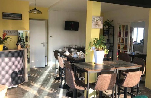 Saint-Come-de-Fresne Bed & Breakfast | 30 m² Bed and breakfast ∙ 5 guests