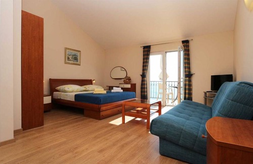 Drvenik Apartment | 30 m² Studio flat ∙ 1 bedroom ∙ 4 guests