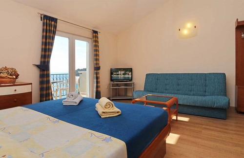 Drvenik Apartment | 30 m² Studio flat ∙ 1 bedroom ∙ 4 guests
