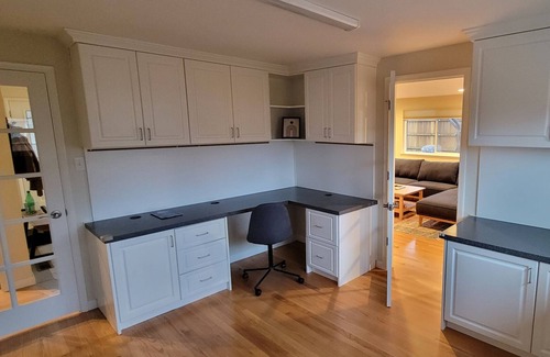 Reno/Tahoe Airport House | 30 mins to Mt. Rose & 7 mins to airport! Cozy Family home in Reno- pet friendly!
