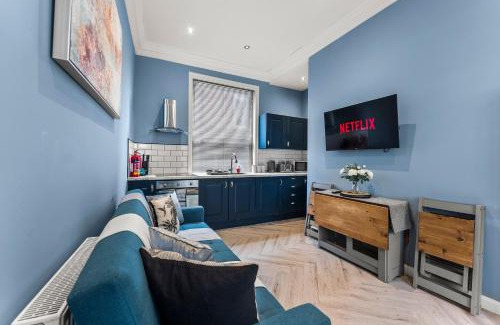 Whitby Apartment | 30 percent off! The Exquisite Gems of Whitby - Garden Terrace