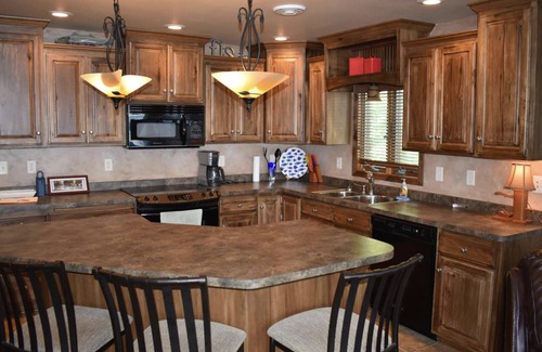Miltona House | 30 steps to lake, Dock for fishing & swimming, Families Welcome!