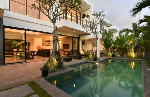 Berawa Villa | 300 m² Villa ∙ 4 bedrooms ∙ 10 guests