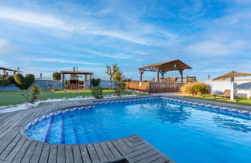 Algorfa Villa | 300 m² Villa ∙ 4 bedrooms ∙ 16 guests