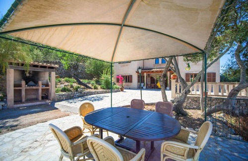 Arta Villa | 300 m² Villa ∙ 5 bedrooms ∙ 10 guests