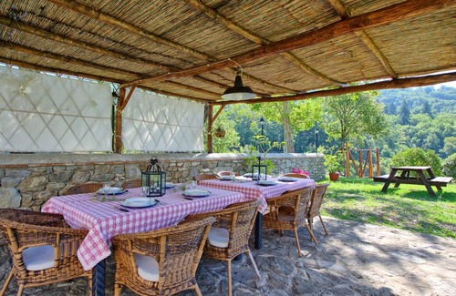 Subbiano Villa | 300 m² Villa ∙ 7 bedrooms ∙ 16 guests