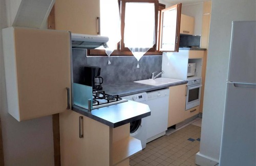 Albiez-le-Vieux Apartment | 300m from ski slopes, 2nd floor, terrace, parking, tv, ski locker, 36m², Albiez Montrond
