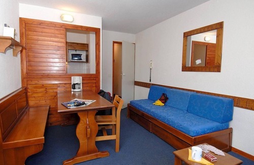 Val-d'Isere Apartment | 300m from ski slopes, balcony, tv, ski locker, 28-33m², Val d'Isère