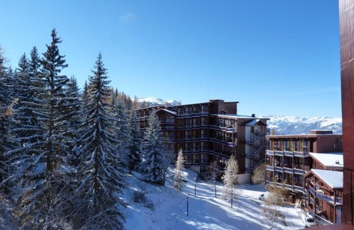 Arc-1800 Apartment | 300m from ski slopes, 4th floor, view valley, tv, ski locker, 65m², Les Arcs