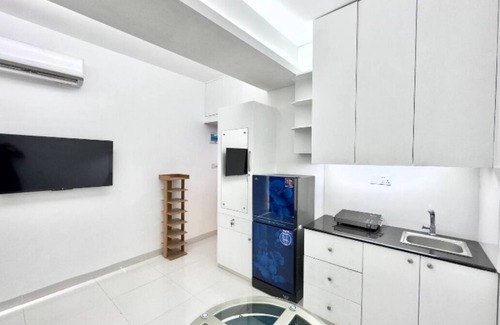 Dhaka Apartment | 300sqft,1 Comfortable Apartment Stay w/Sauna & Pool Access
