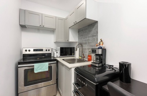 Laval Apartment | #302 Downtown's Exquisite Luxury Loft