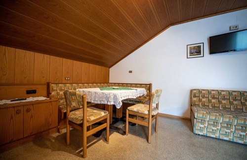 Laion Apartment | 302B Apartments Garni Zilli