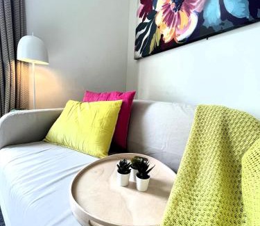 Perth Central Business District Apartment | 303 Cheerful City Central Crib Sleeps 2