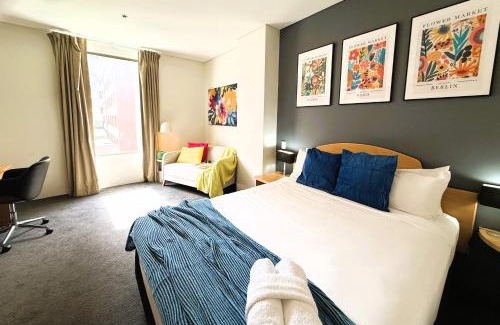 Perth Central Business District Apartment | 303 Cheerful City Central Crib Sleeps 2