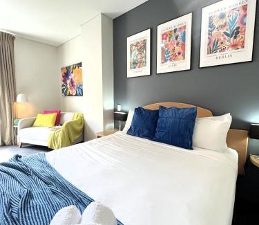 Perth Central Business District Apartment | 303 Cheerful City Central Crib Sleeps 2