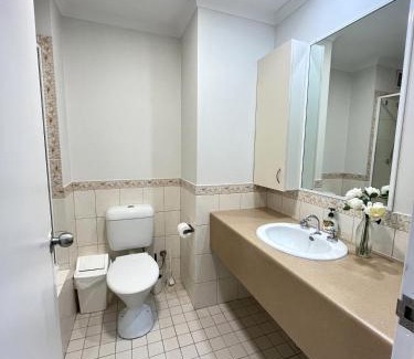 Perth Central Business District Apartment | 303 Cheerful City Central Crib Sleeps 2