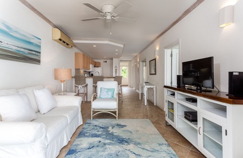 Oistins Condo | #303 Oceanview beachfront Maxwell Beach Villas