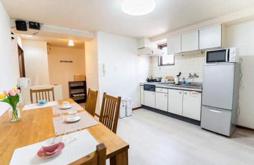 Nishikoiwa Apartment | 303Room,Tokyo Koiwa 6min Walk to Station 1BR Apartment for up to 4 Guests