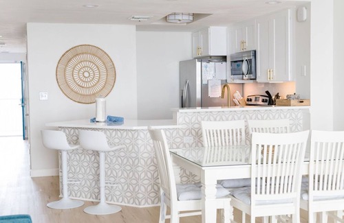Destin Condo | 304 Sterling Sands Completely Renovated