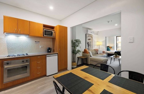 Perth Central Business District Apartment | 304 Superior 1BR big beautiful for 2