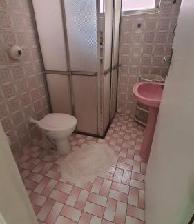Tupi Apartment | 304 Tupi Vista Mar II - TUPI - 15 metros da praia - 2 dormitórios - WI FI e acomoda até 8 pessoas - Estacionamento Gratuito ap.304
