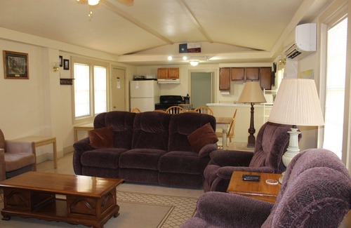 Port Mansfield Condo | 309 S. Shore B - Great, spacious cottage with plenty of parking!