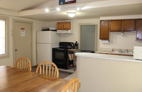 Port Mansfield Condo | 309 S. Shore B - Great, spacious cottage with plenty of parking!