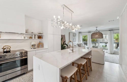 Seacrest House | 30A Gulf Side-60 Steps To Private Beach-7 Palms-Gated Community-Camp Creek Lake