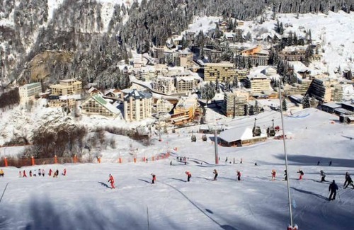 Eaux-Bonnes Apartment | 30m from resort center, 1st floor, view ski slopes, fitness, swimming pool, sauna, tv, ski locker
