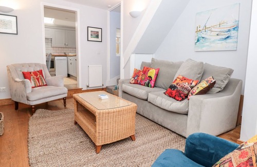 Dartmouth Cottage | 31 CROWTHERS HILL, pet friendly, with a garden in Dartmouth