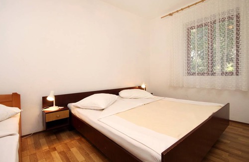 Cove Basina (Jelsa) Apartment | 31 m² Apartment ∙ 2 bedrooms ∙ 5 guests