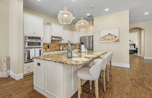 Mid Island House | 3132-3134 Gulf-Front 10BR Estate: Private Pools, Spas, Views